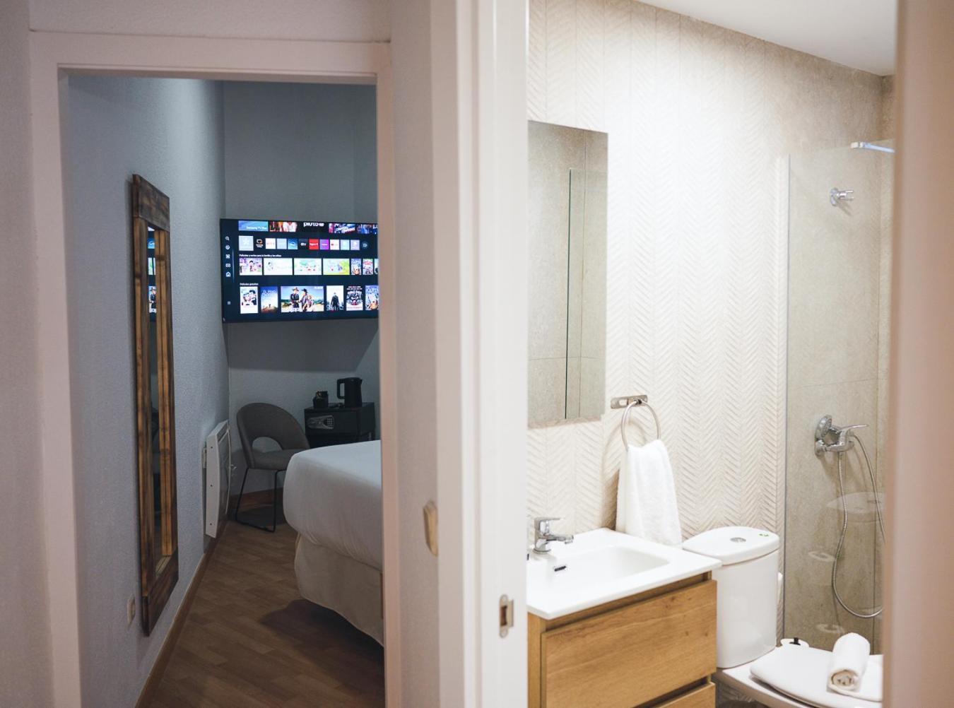 Luthia Puerta Del Sol Hostal Madrid